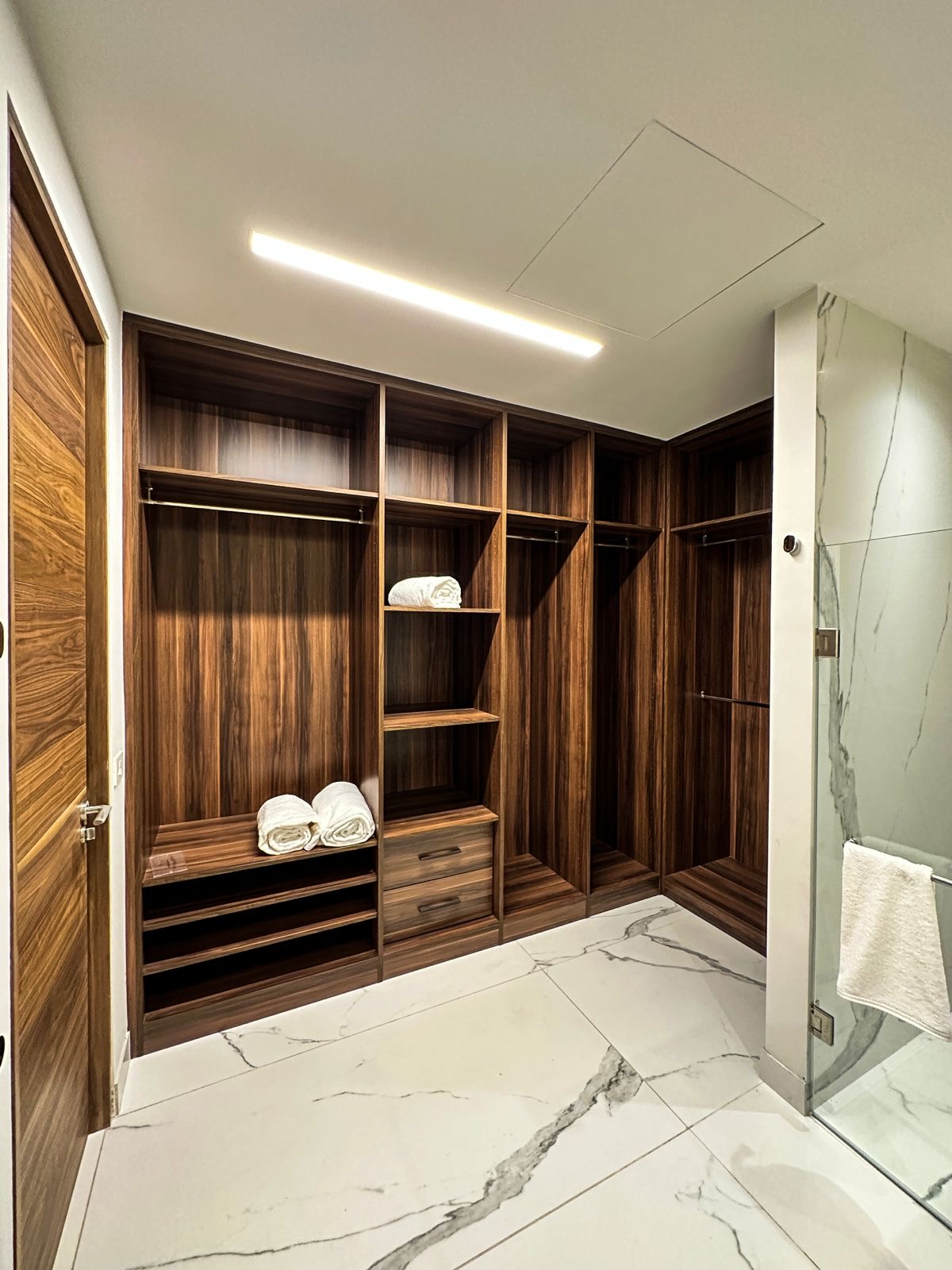 Closet &amp; Baño